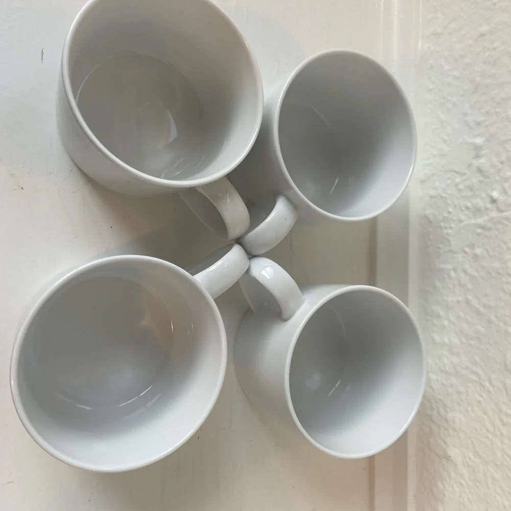 (4) Crate&Barrel mugs